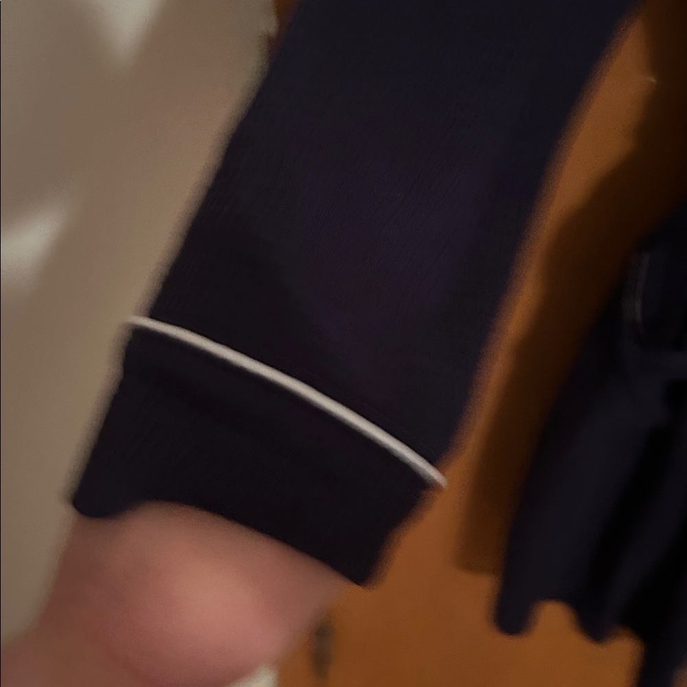Amazon Basics Robe - Picture 2 of 7